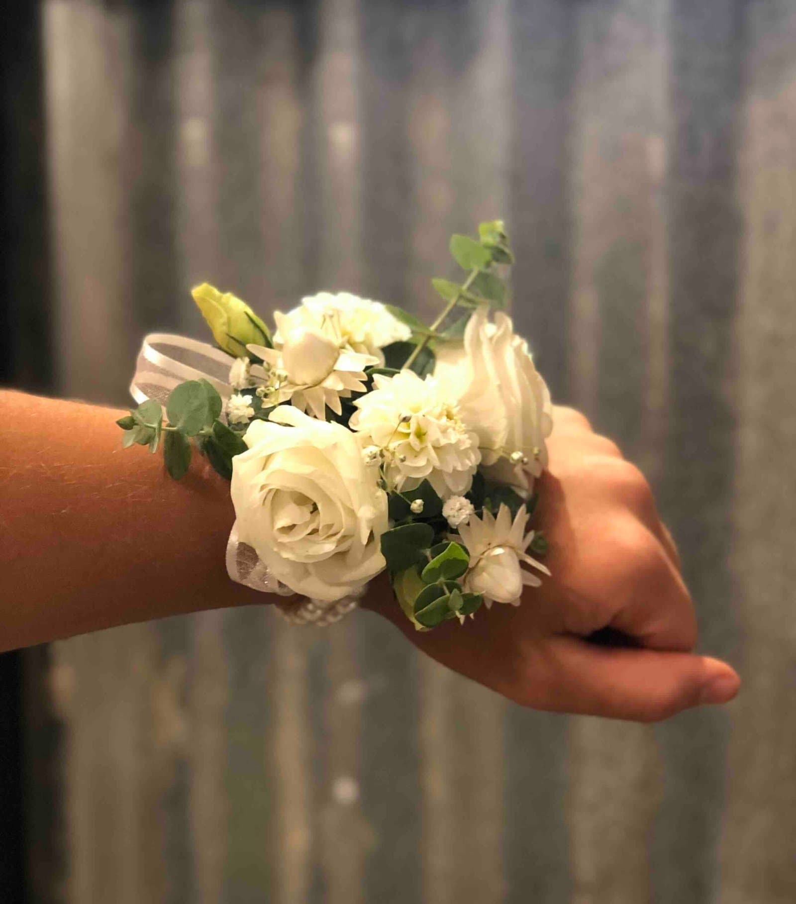 Wedding Arrangements at Sunshine Flower Farm in Apple Creek Ohio